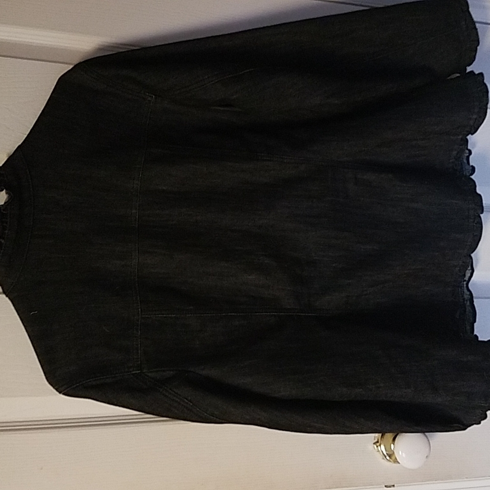 Blazer - Picture 4 of 7